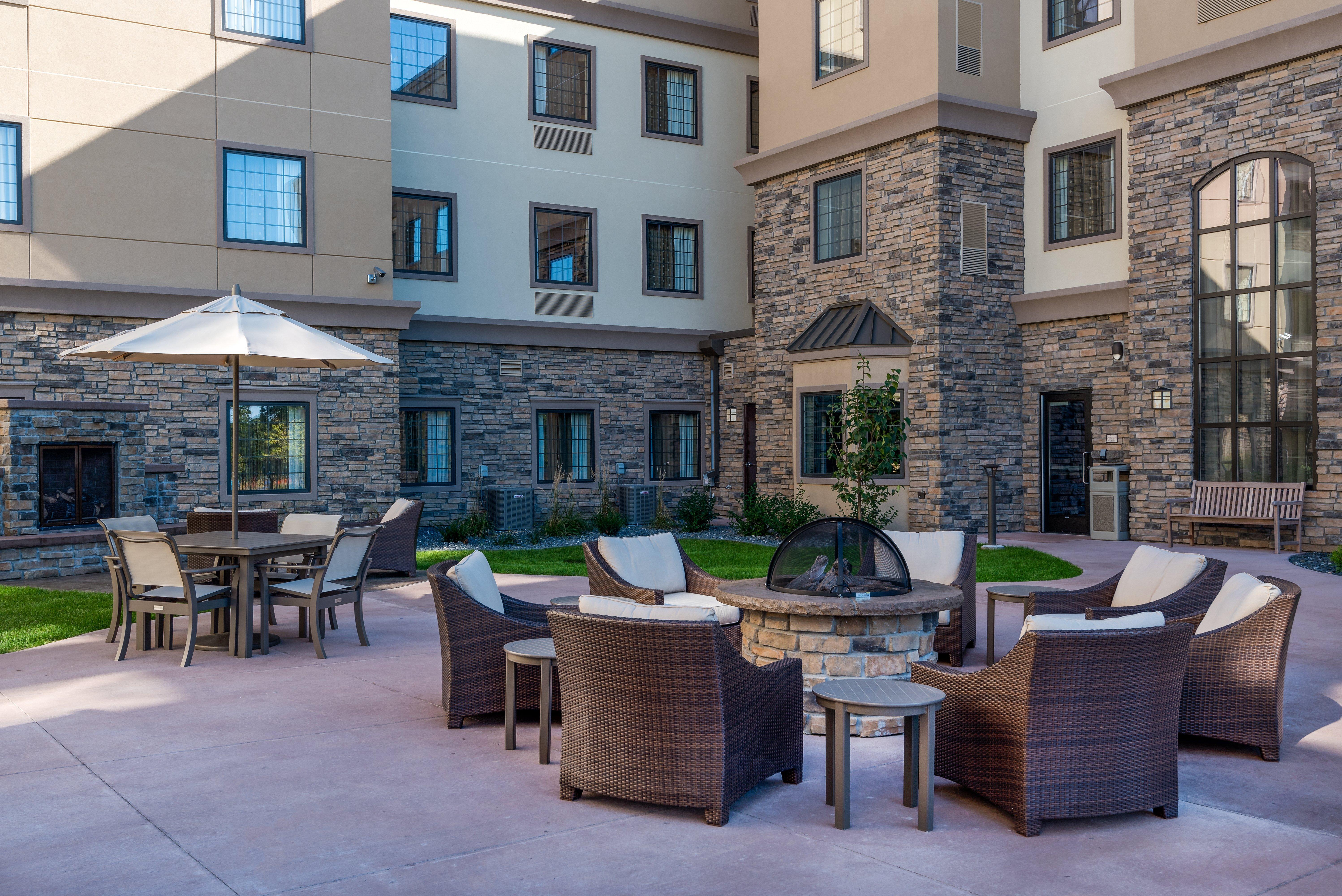 Staybridge Suites Eau Claire - Altoona By Ihg Buitenkant foto