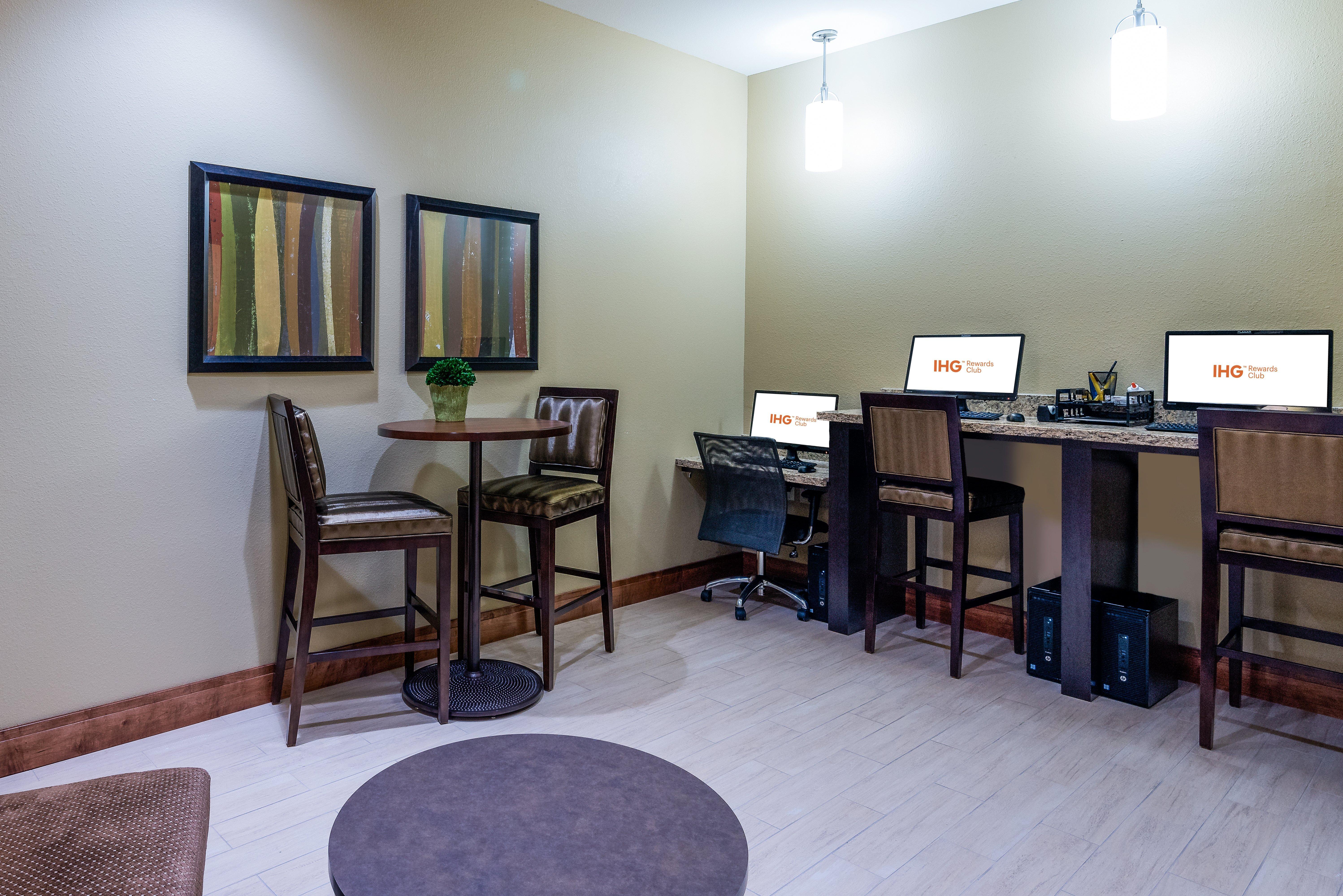 Staybridge Suites Eau Claire - Altoona By Ihg Buitenkant foto