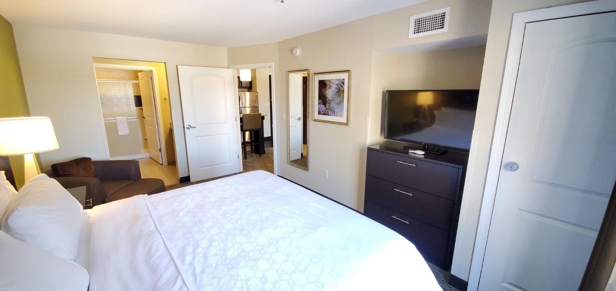 Staybridge Suites Eau Claire - Altoona By Ihg Buitenkant foto